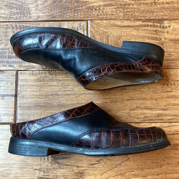 ARIAT Brown Croc Embossed Black Leather Slip-On Mules Women's Size 8 - Picture 1 of 11